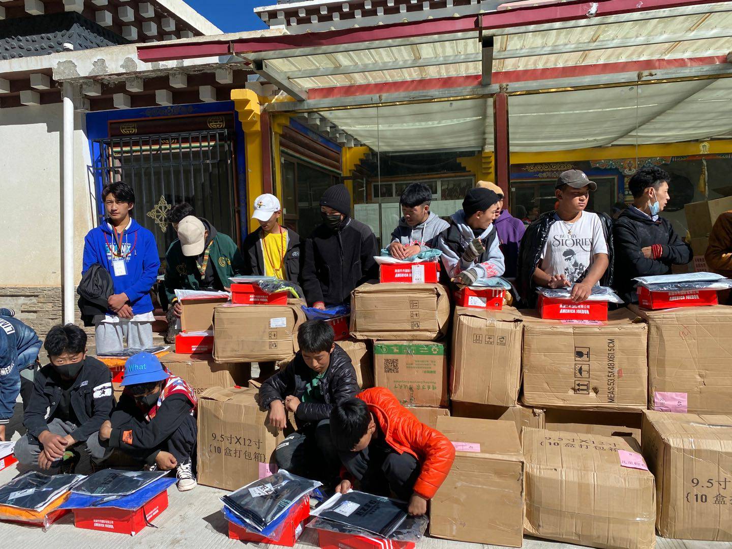 乐鱼官方站网页版登录入口-乐鱼(中国)公益回顾丨家国同欢月同圆 温暖满载甘孜州(图7)